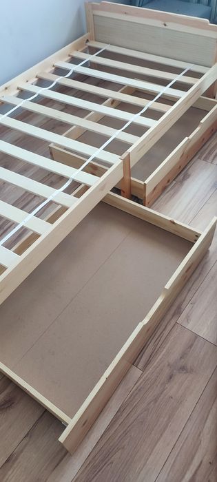 Lozko sosnowe 200/90