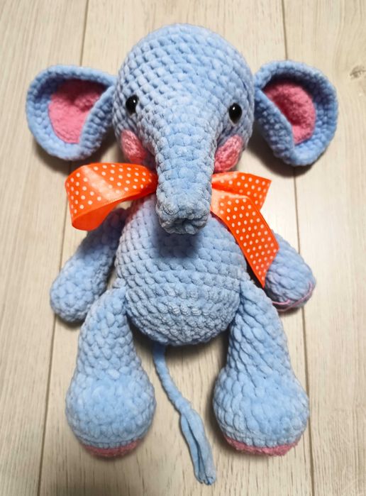 В'язана іграшка Слоненя, Вʼязані іграшки ручної роботи