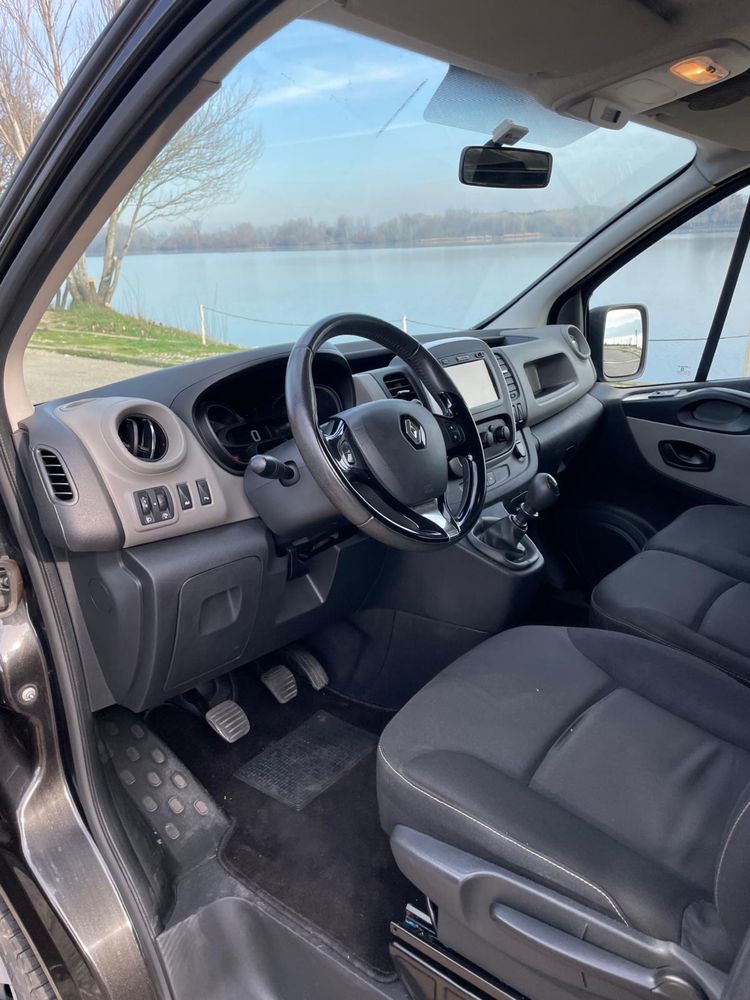 Renault Trafic DCI 6-Lugares