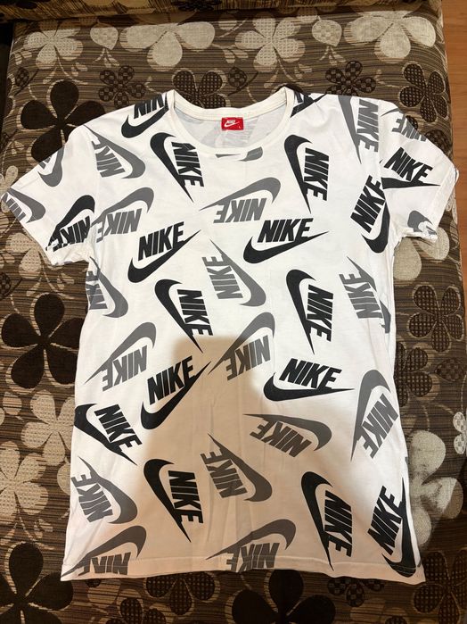 Koszulka Nike Bialo-Czarna