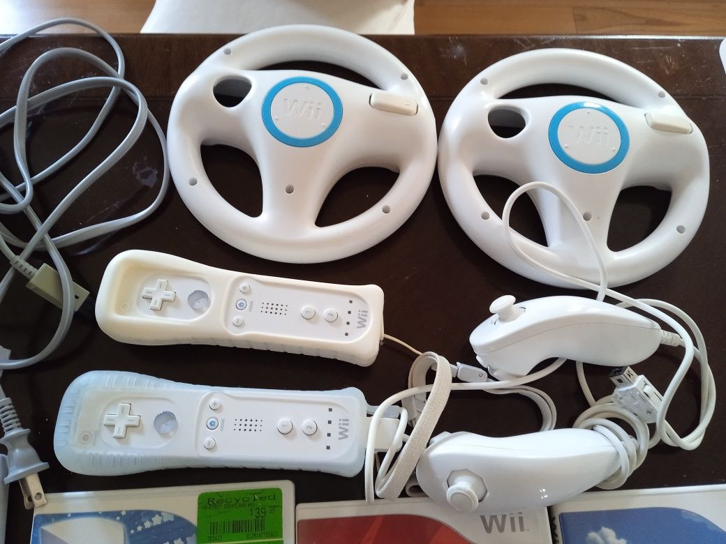 Konsola Wii plus dodatki