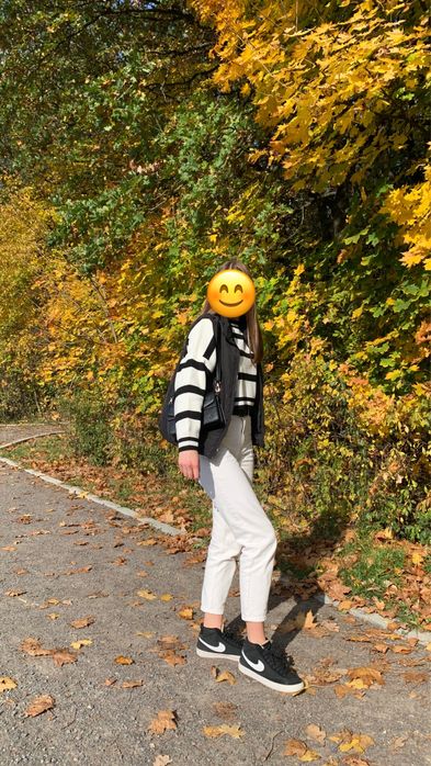 Жіночий одяг в ідеальному стані