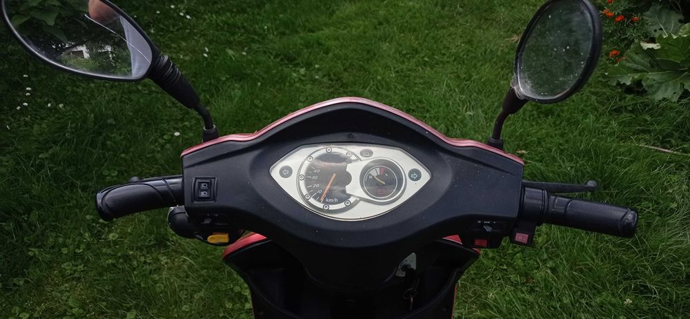 Trójkołowy skuter elektryczny inwalidzki , pojazd dla seniora