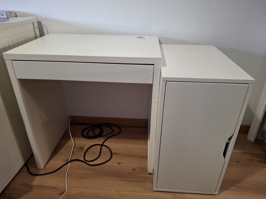 Conjunto secretária e Módulo arrumação