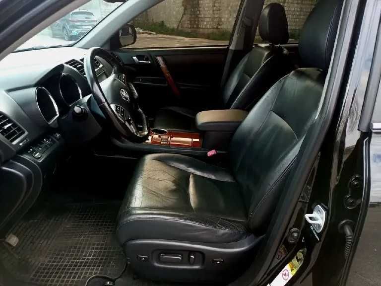 Toyota Highlander 3.5 V6 4WD • 7 мест • Япония • ГБО • 2011
