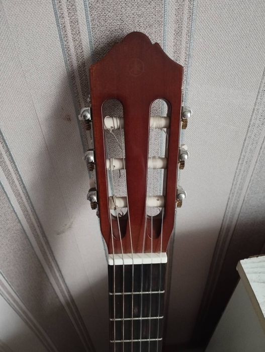 Класична гітара, модель C45, в чудовому стані.