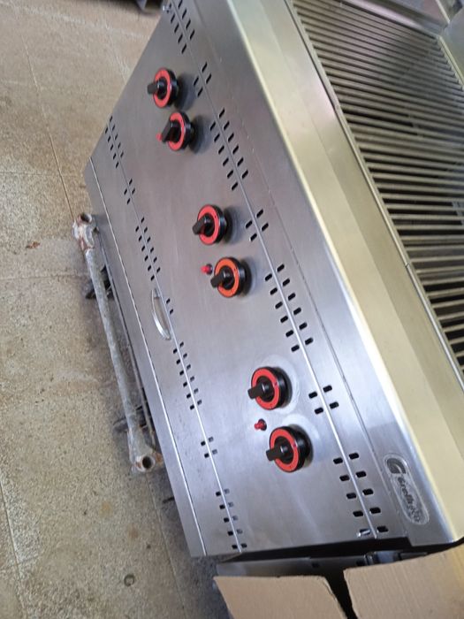 Grelhador industrial de alto rendimento a gás