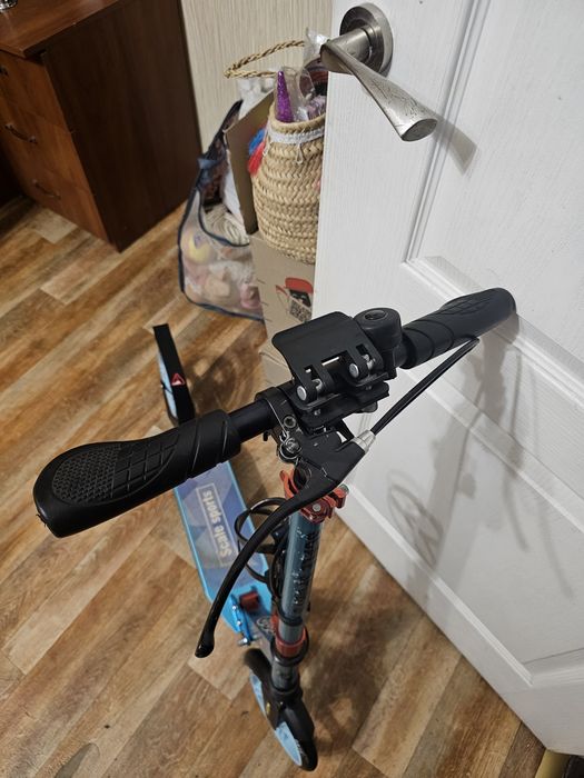 Двухколесный самокат Scale Sports SS-10 с ручным тормозом, складной, г