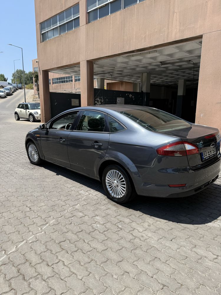 Ford Mondeo carro impecavel