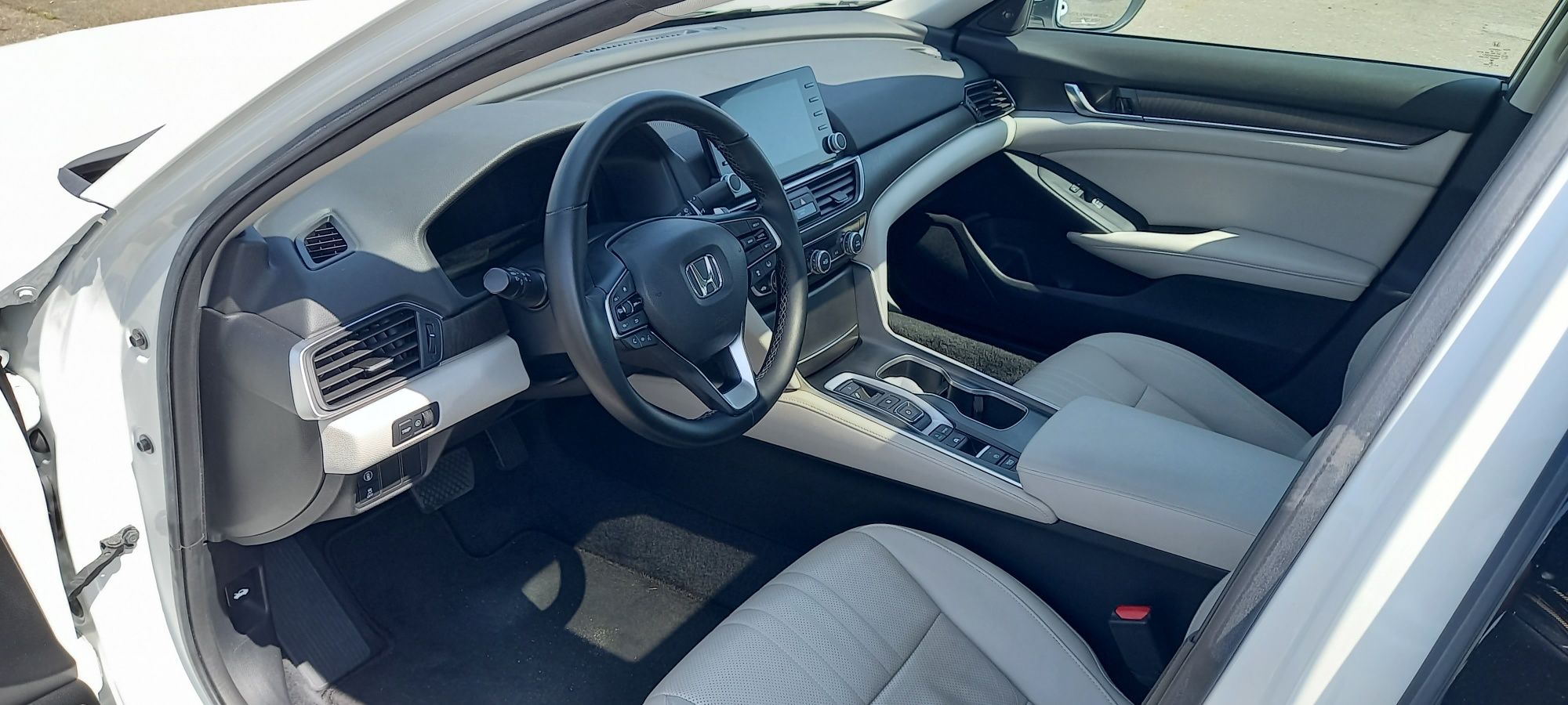 Продам Honda Accord EXL гібрид