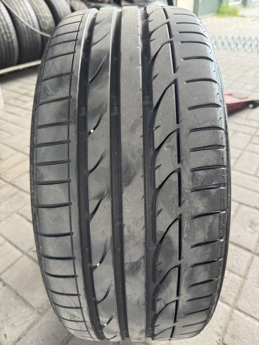 Шина,резина 235/40/19 Bridgestone Potenza S001 2022год. 1шт.