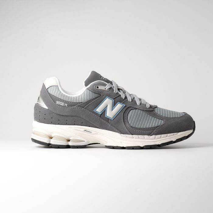 Кросівки New Balance 2002R