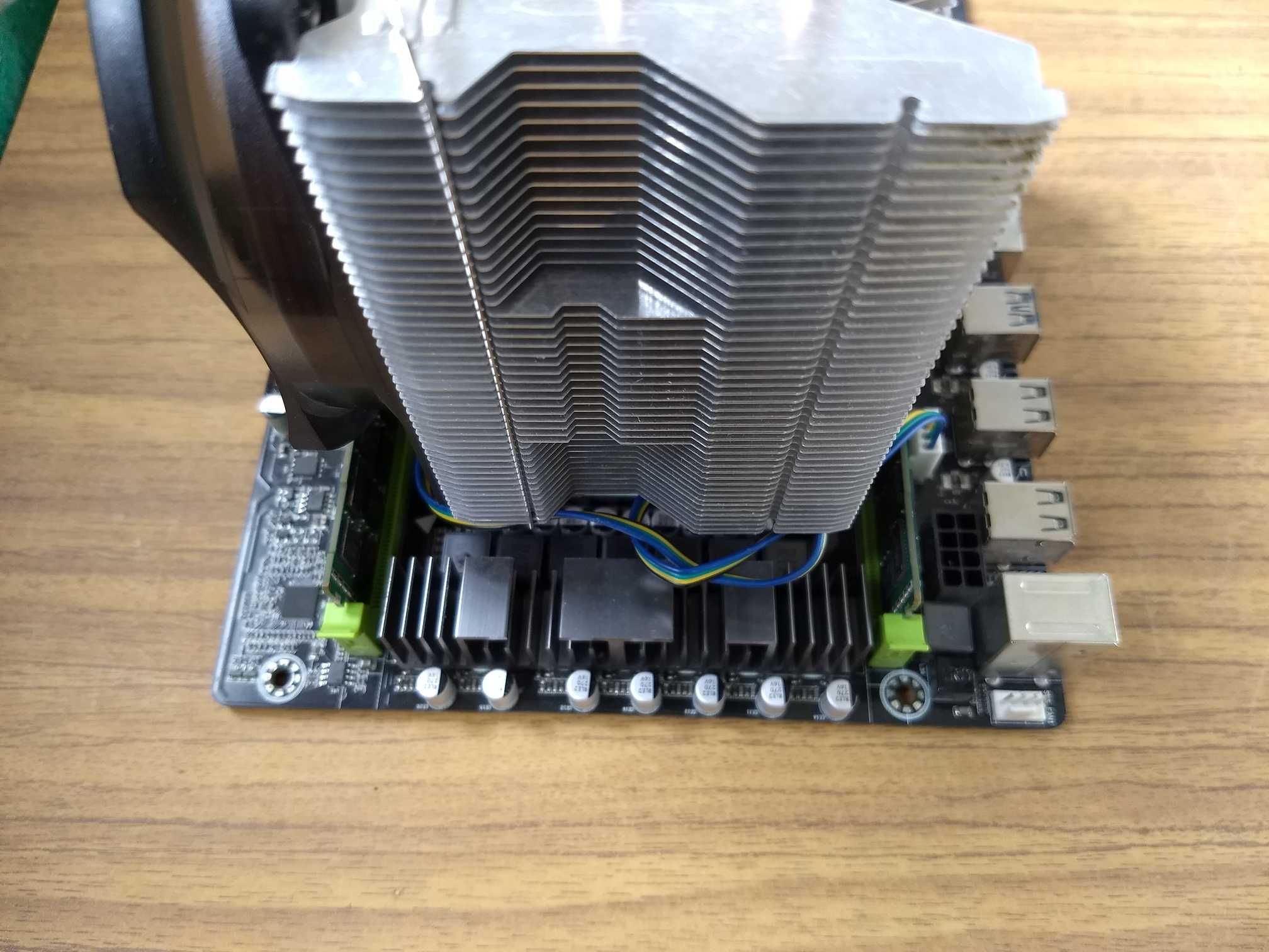 Повний комплект для ПК: X79 + Xeon E5-2680 + 32 ГБ + баштовий кулер 5т