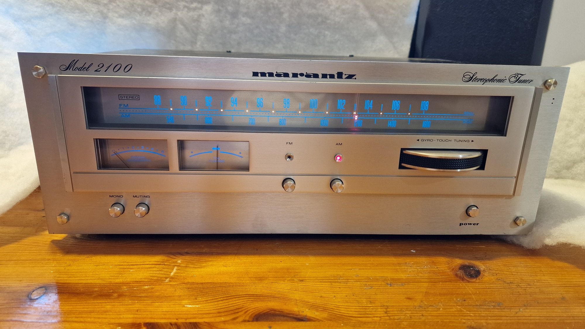 Marantz  model 2100