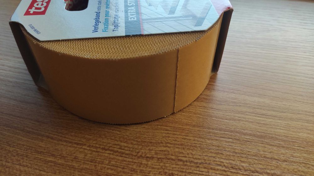 Dwustronna Taśma do wykładzin TESA extra strong 25mx50mm bardzo mocna
