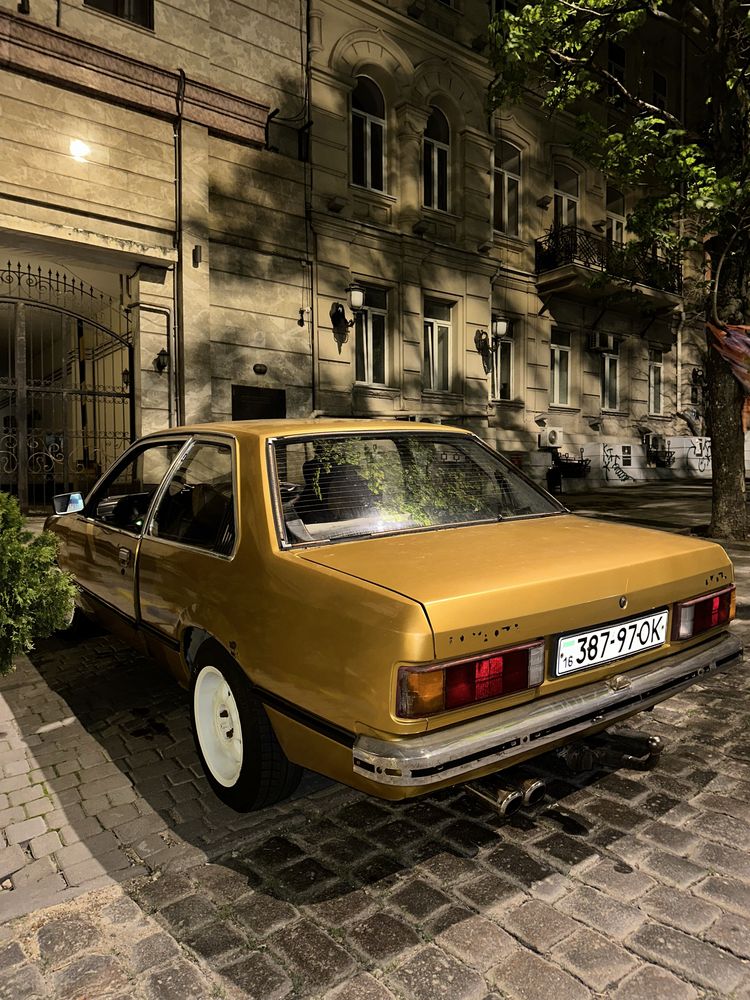 Opel rekord 2.0 автомат / выхлоп / инжектор