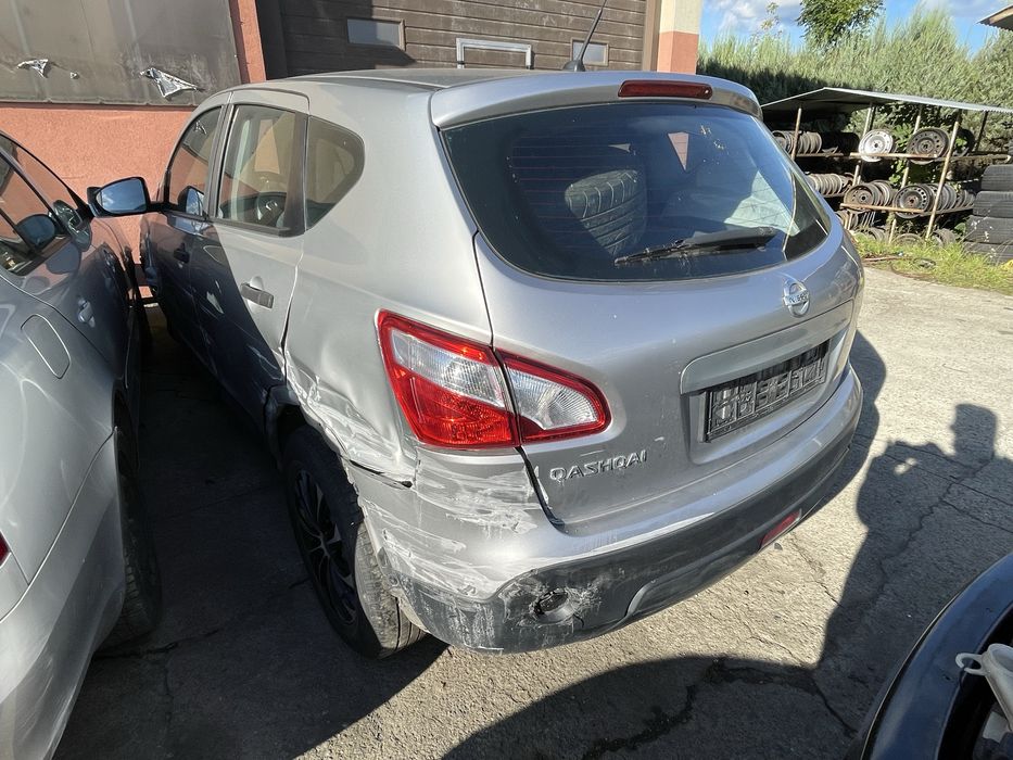 Na części Nissan Qashqai J10 lift 1.6 16v lakier KY0 G