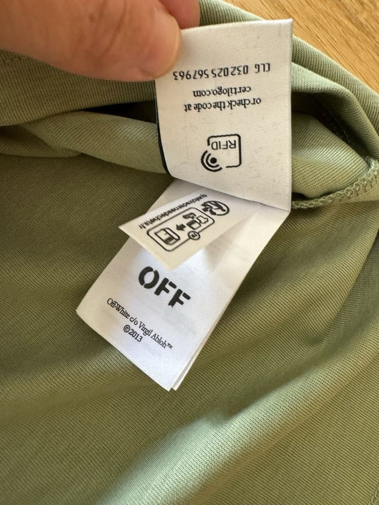 T-shirt Off-White verde tropa tam. M nova