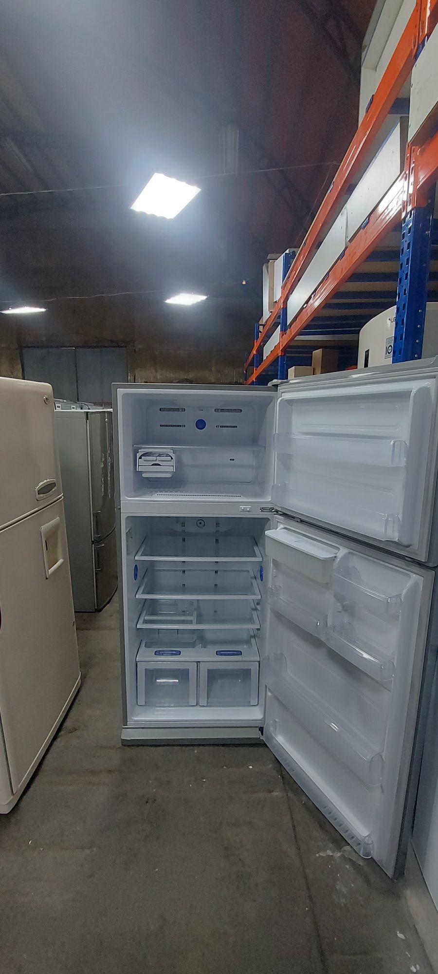 Холодильник Samsung 0,77