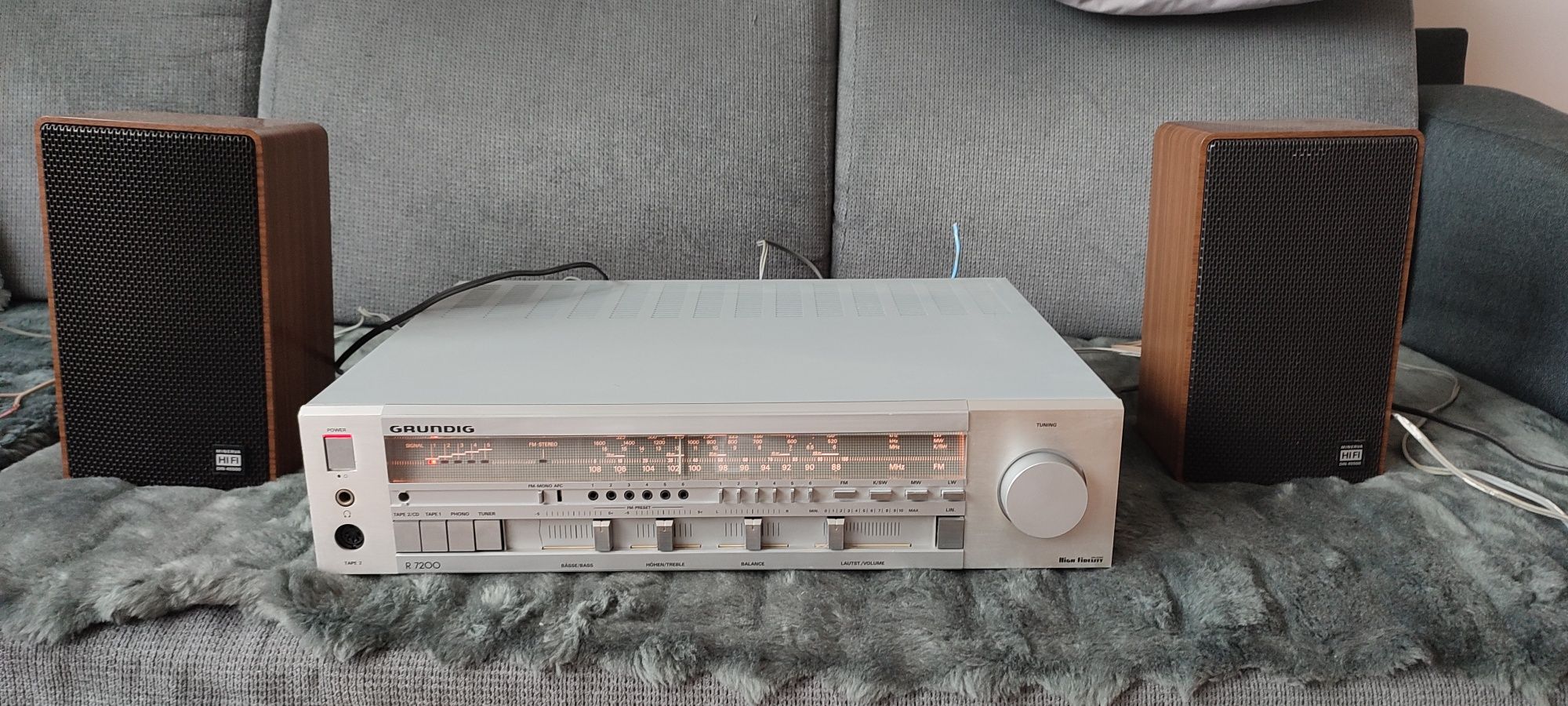 Amplituner - Grundig R7200
