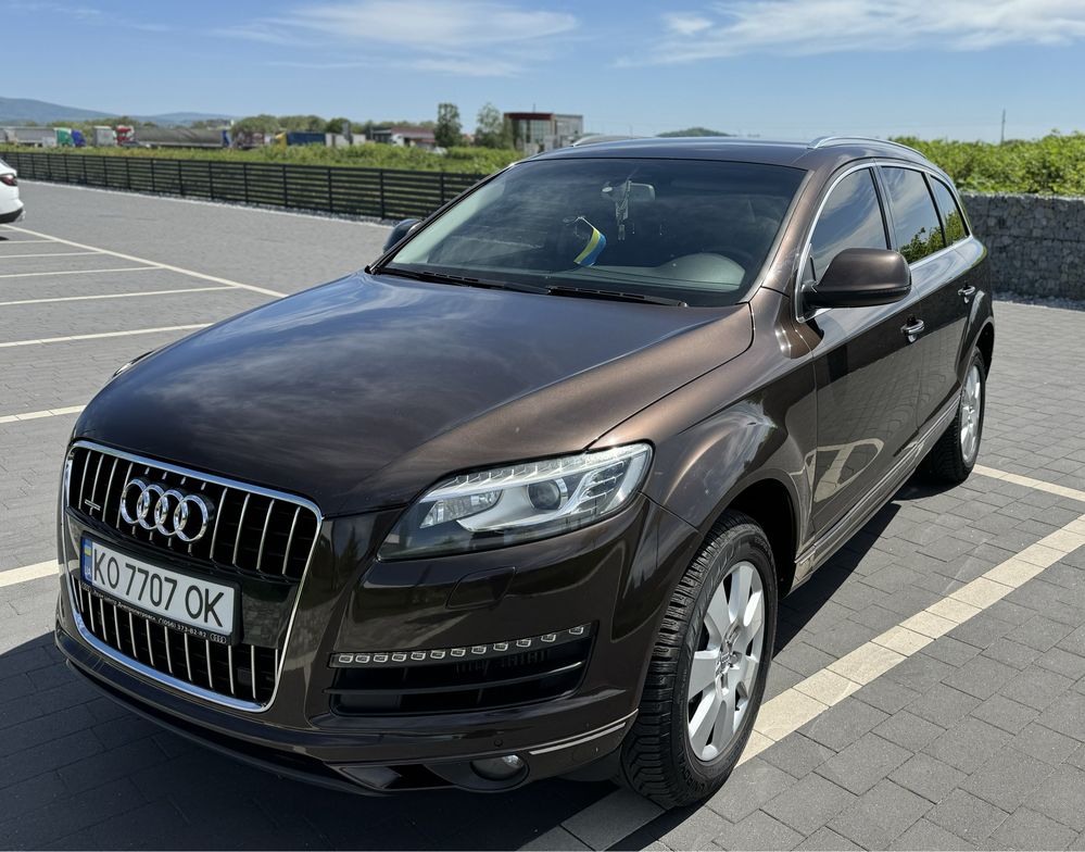 Продам свою Audi Q7