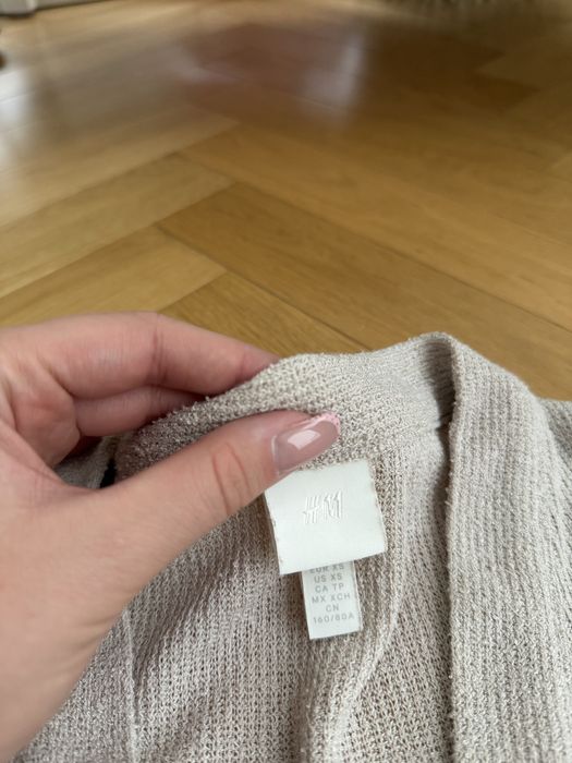 Sukienka midi H&M S jesienna beżowa kremowa do pracy długa