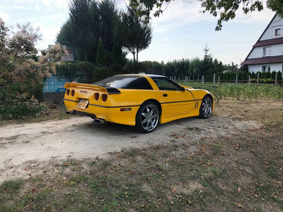 Chevrolet Corvette C4 EDELBROCK HOLLEY targa