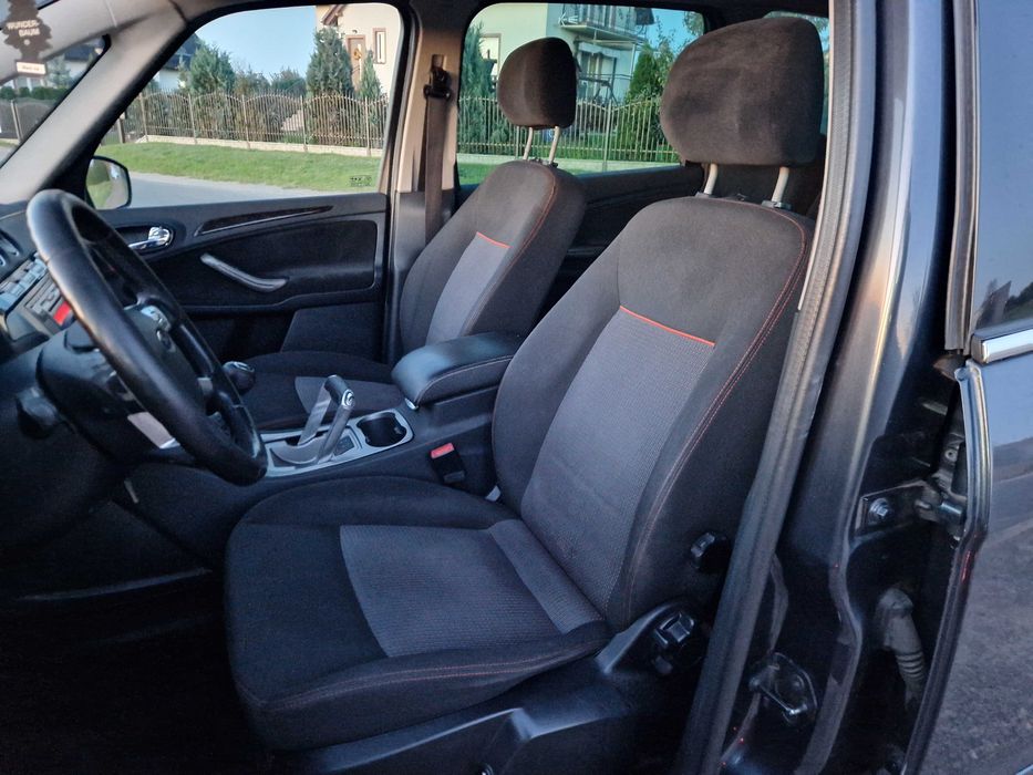 Ford Galaxy II GHIA 7-osobowy