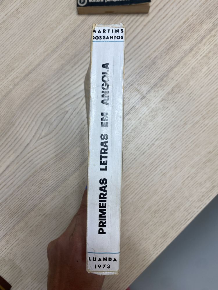 Livro “Primeiras letras em Angola” Martins dos Santos