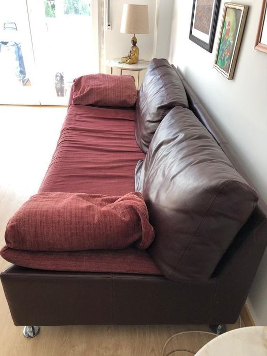 Sofá Pele e tecido Bordeaux