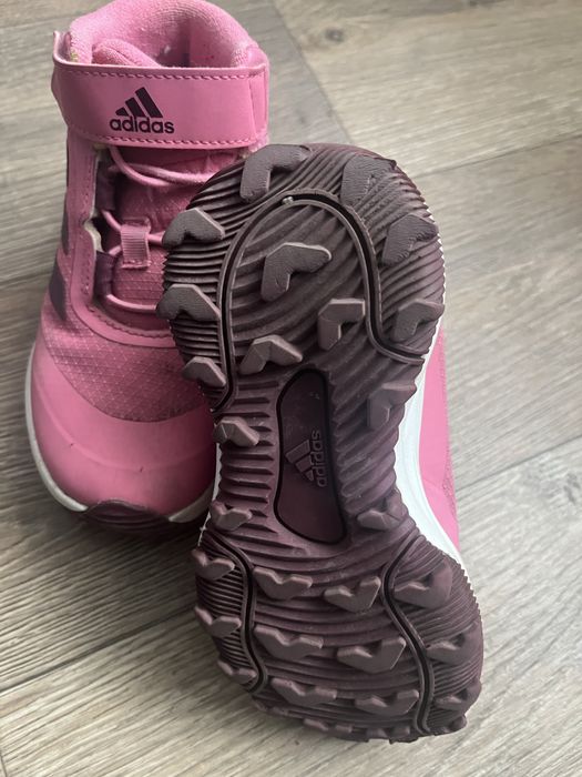 Продам зимові ботинки Adidas