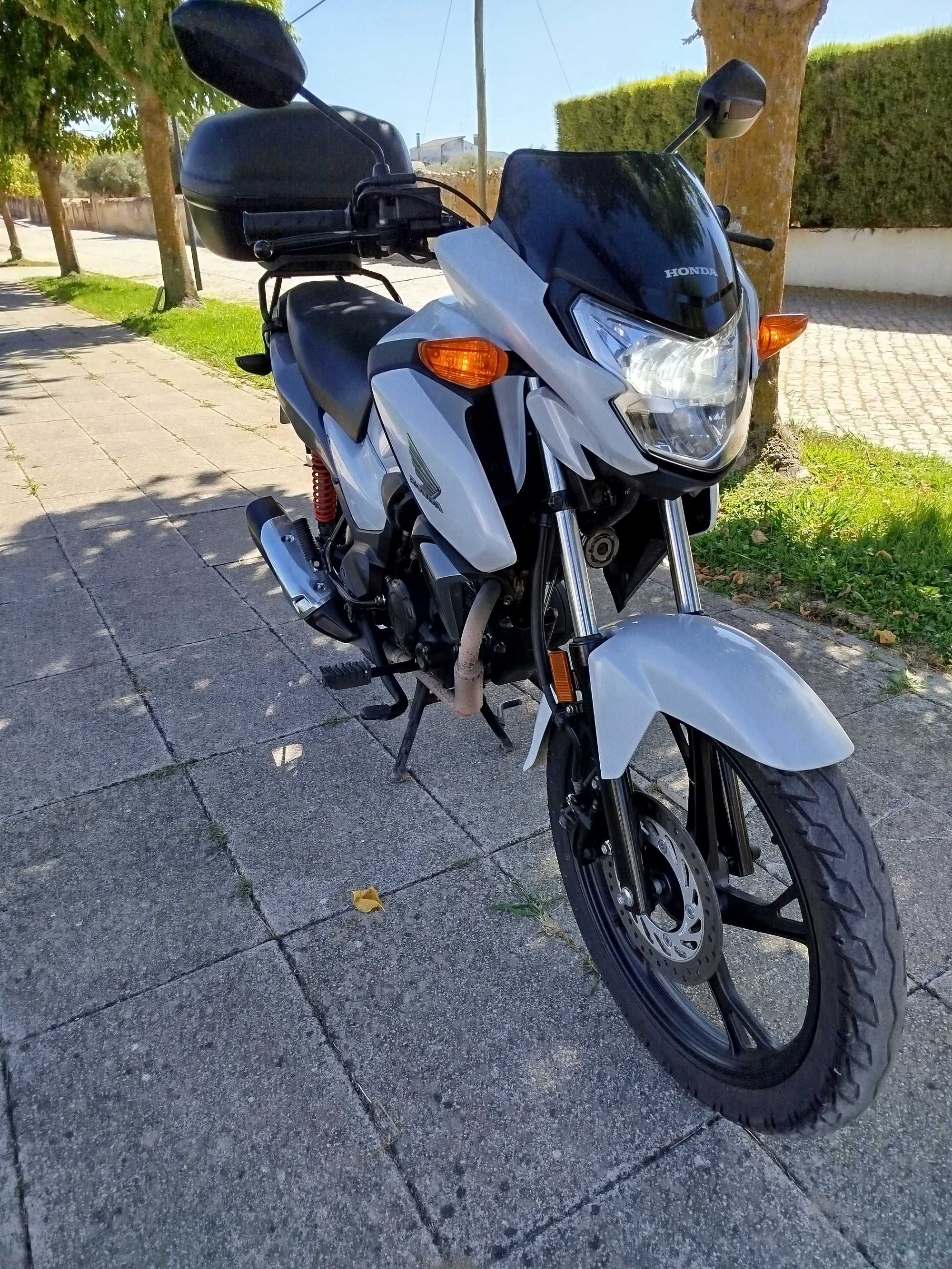 Honda Cb125f como nova e extras
