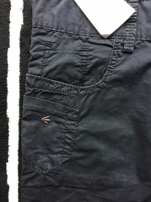 Calças energie novas e originais.tenho tam 30 e 31