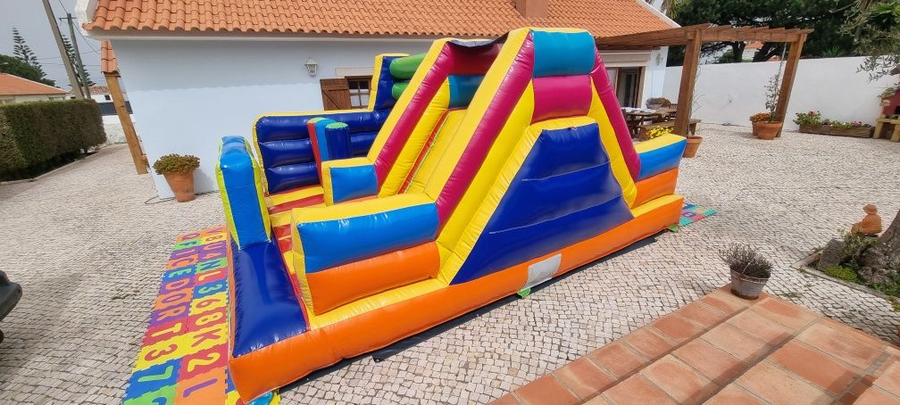 Insuflável criança - multiobstáculos