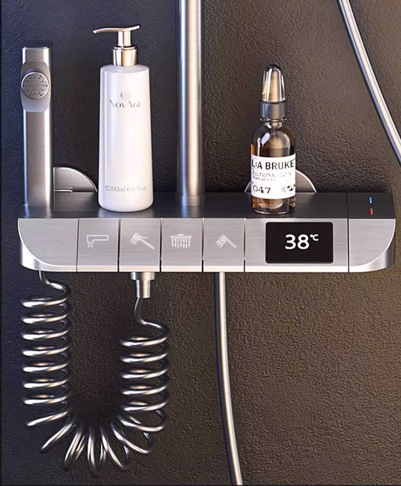 Душовий гарнітур  з термостатом та дісплеем білий