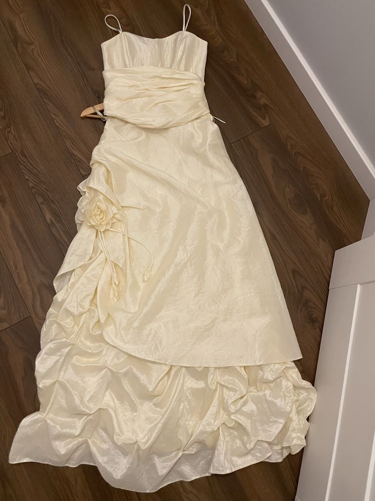 Sukienka ślubna vintage