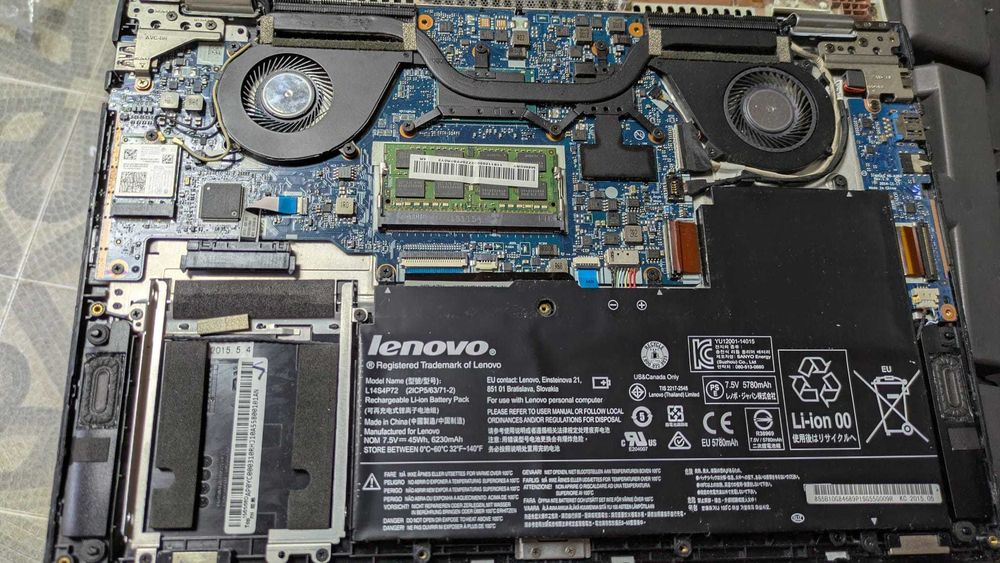 Lenovo Yoga 3-1470 ( Avariado para peças )