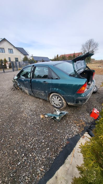 Części do ford focus mk1 2002 rok