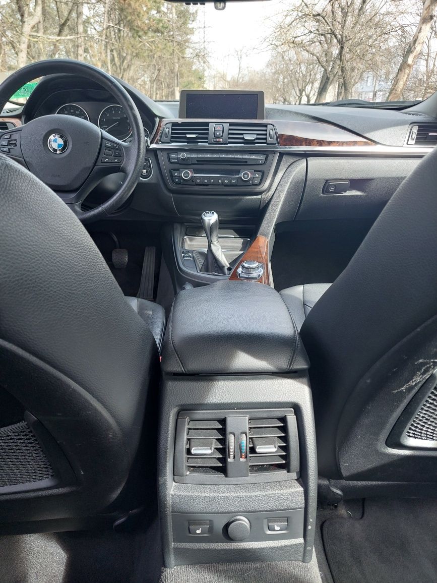 Продам bmw 335i 2012