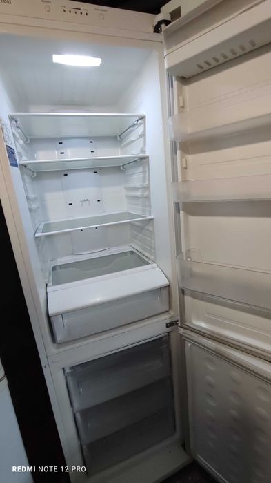 Инверторный холодильник Samsung No Frost 190 см в отличном состоянии