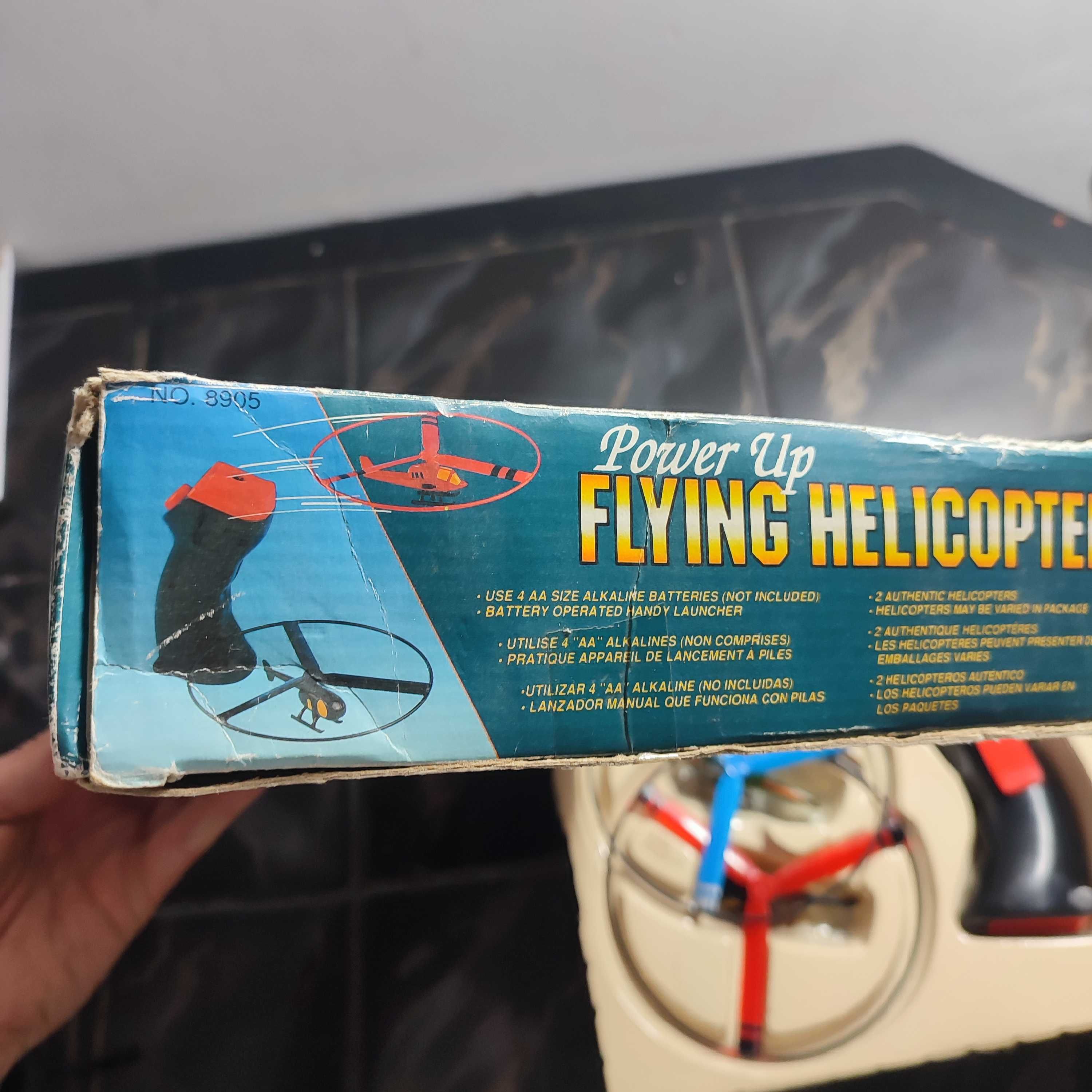 Zabawka z 1994 rok Flying Helikopter