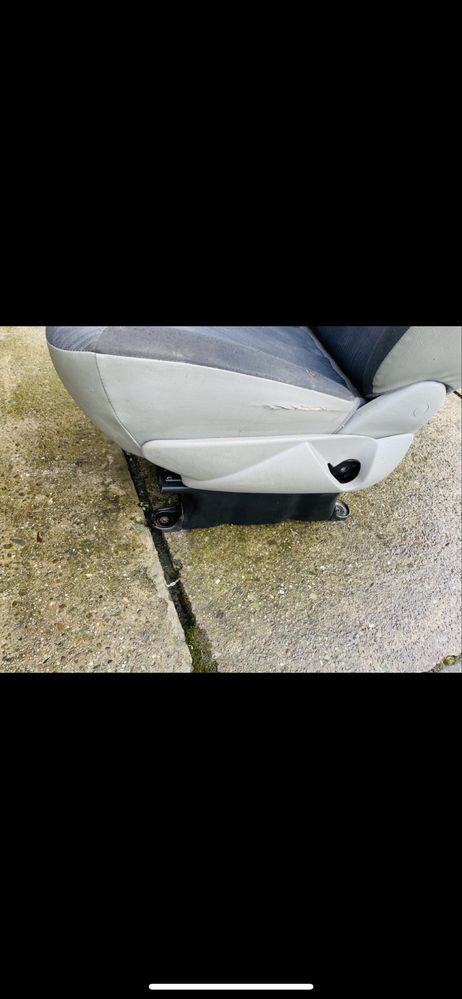 Fotel kierowcy Opel vivaro trafic 05-16R