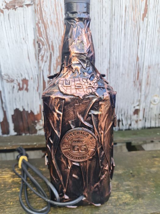 Lama z butelki Jacka Daniels