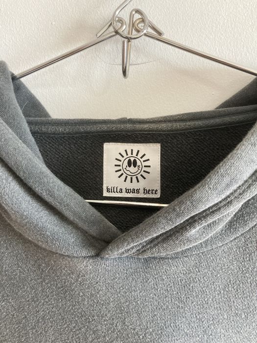 Hoodie do Artista “Killa Was Here”, comprado na exposição em Lisboa