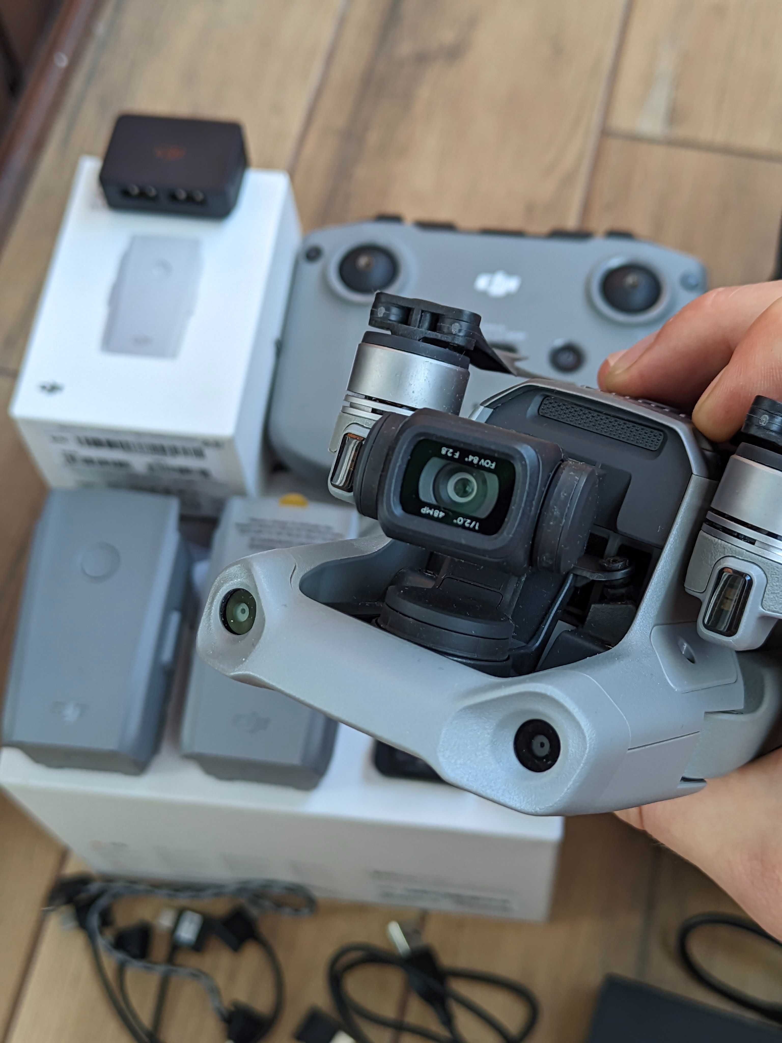 Dji Air 2 повний комплект перший власник новий дрон мавік для навчань