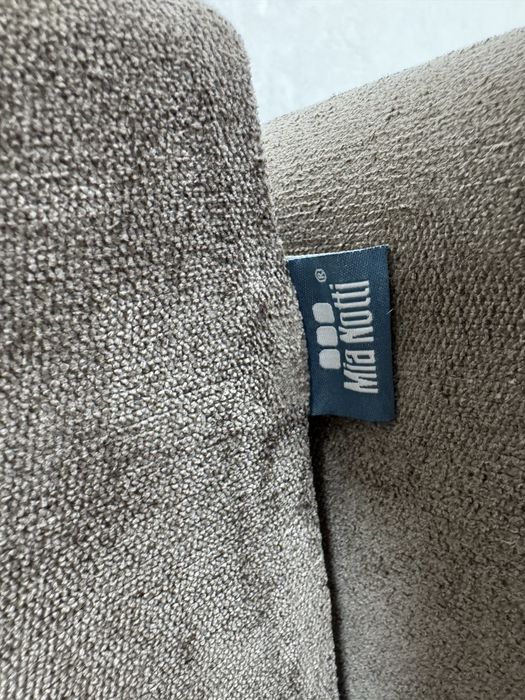 Диван для вітальні