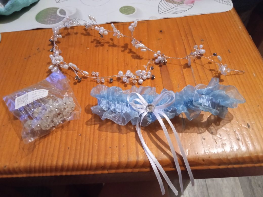 Suknia ślubna buty  podwiązka spinki do włosów