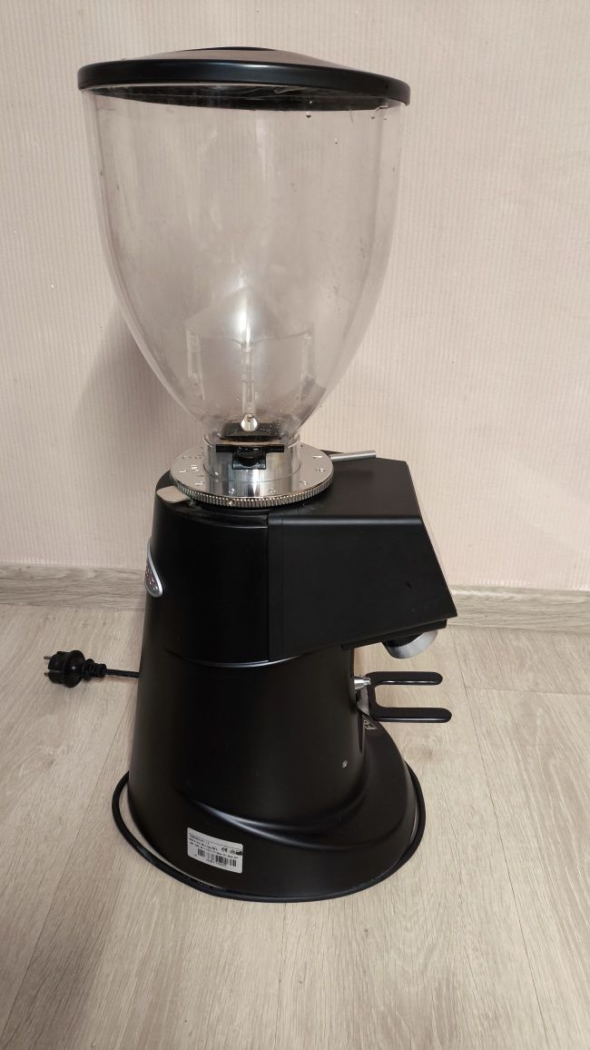 Кавомолка Fiorenzato F64e кофемолка профессиональная