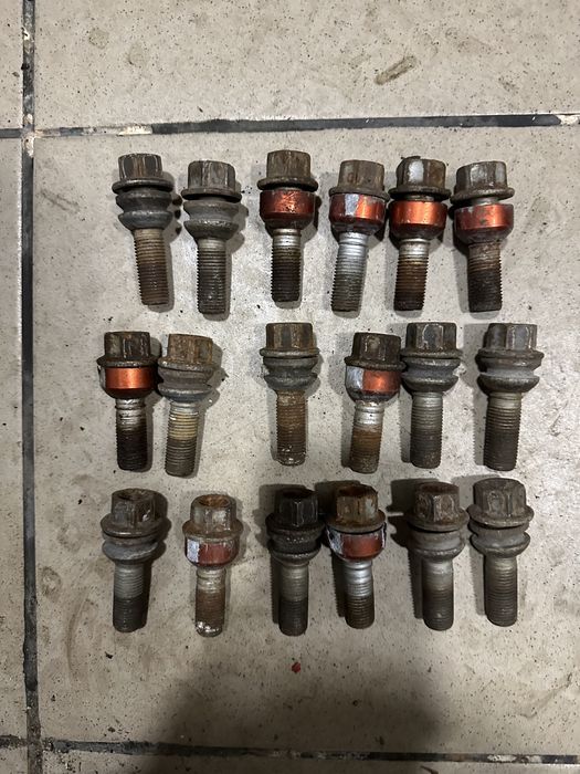 Болти колесні touareg nf fl cayenne audi q7 amarok