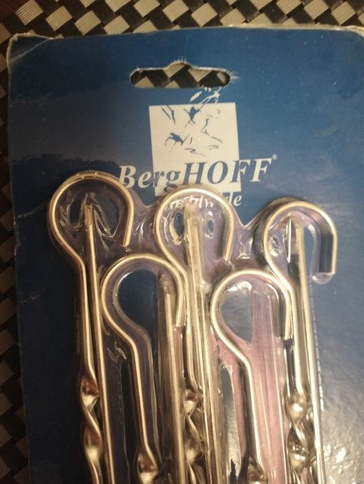 Набор фирменных шампуров berghoff